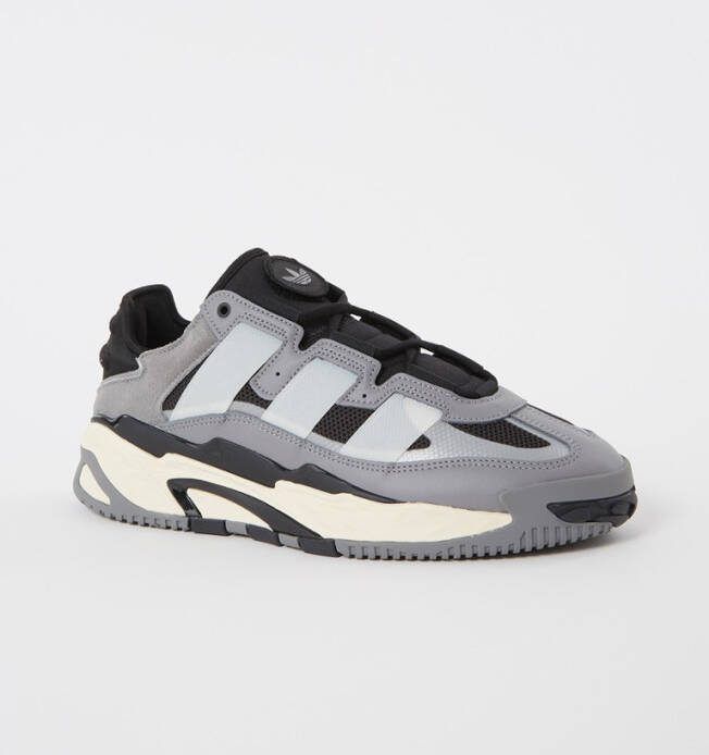 Adidas Niteball sneaker met leren en suè, de details